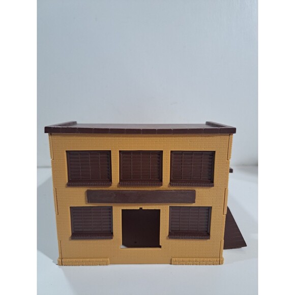 K- Line K-Lineville O Gauge Model Railroad Orange Factory Building (Defects) - Picture 1 of 8